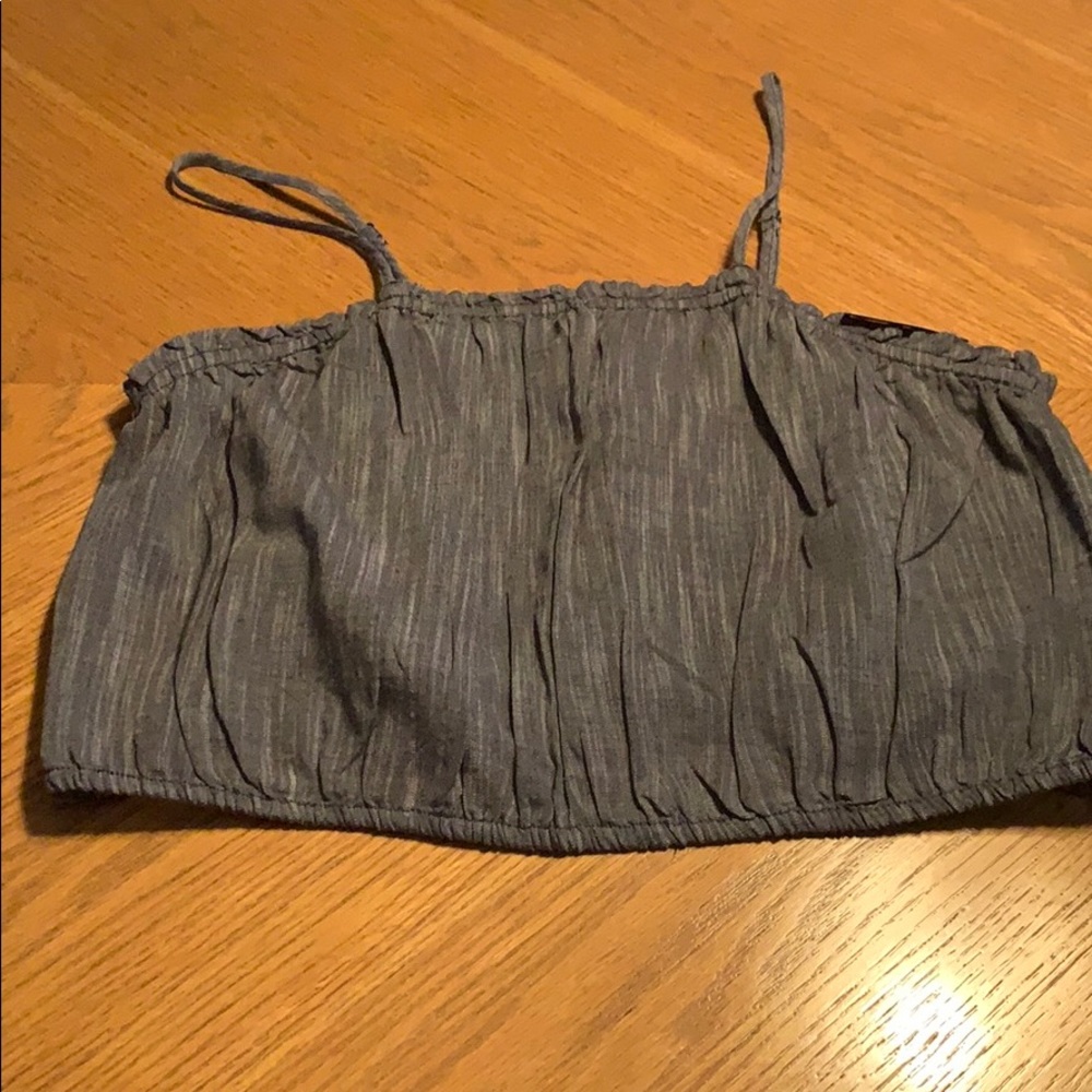 grey crop top